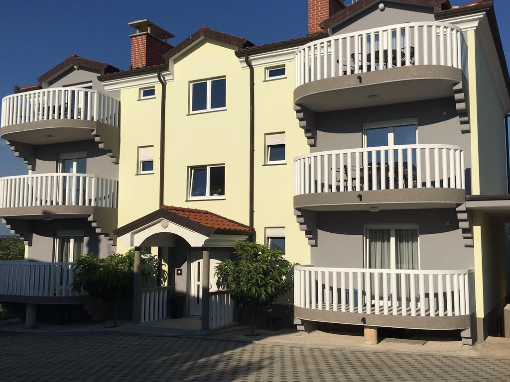 Apartments Barbic Umag Luaran gambar